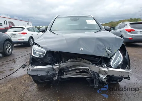 2020 Mercedes-Benz Glc 300 4Matic z USA, uszkodzony, nr VIN WDC0G8EB4LF678671